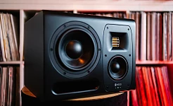 HEDD erweitert die A-CORE-Linie um den neuen analogen Monitor TYPE 20 A-CORE